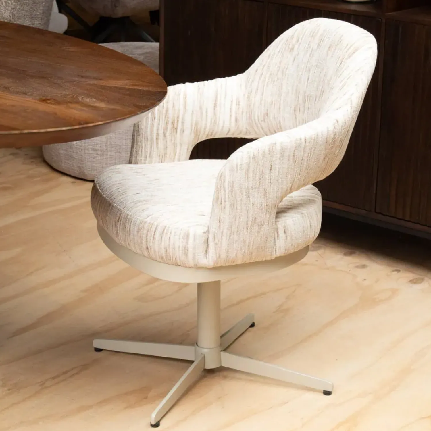 Vellori Design Eetkamerstoelen|Novoli Eetkamerstoel - be stylish nature 01 Iras 360 beige