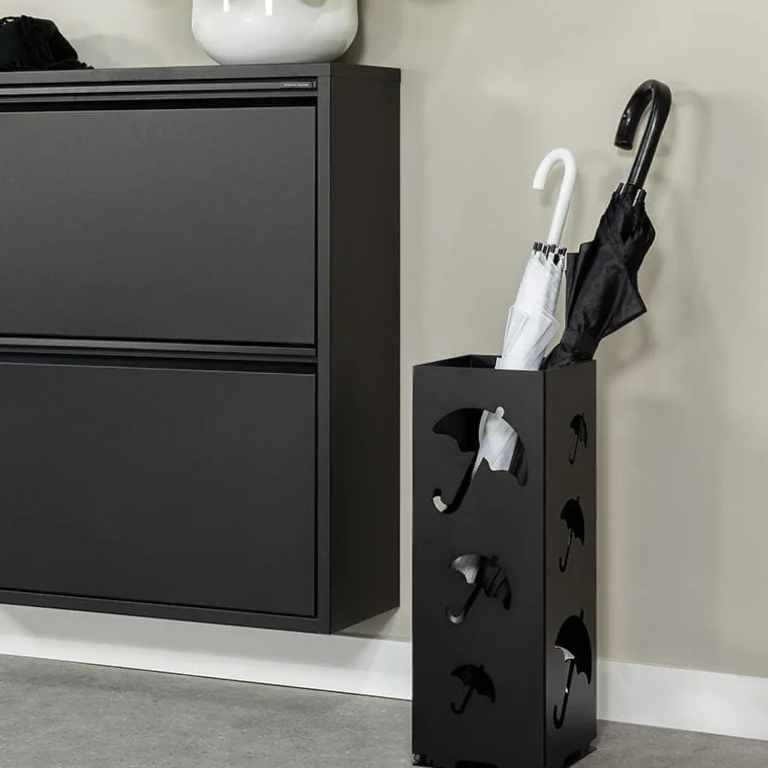 Redin Design Overig|Puddle Parapluhouder Zwart metaal