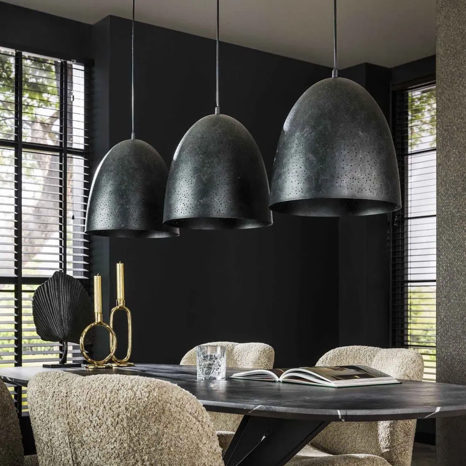 Kalfort Hanglampen|Quinn 3-lichts Hanglamp geperforeerd Charcoal
