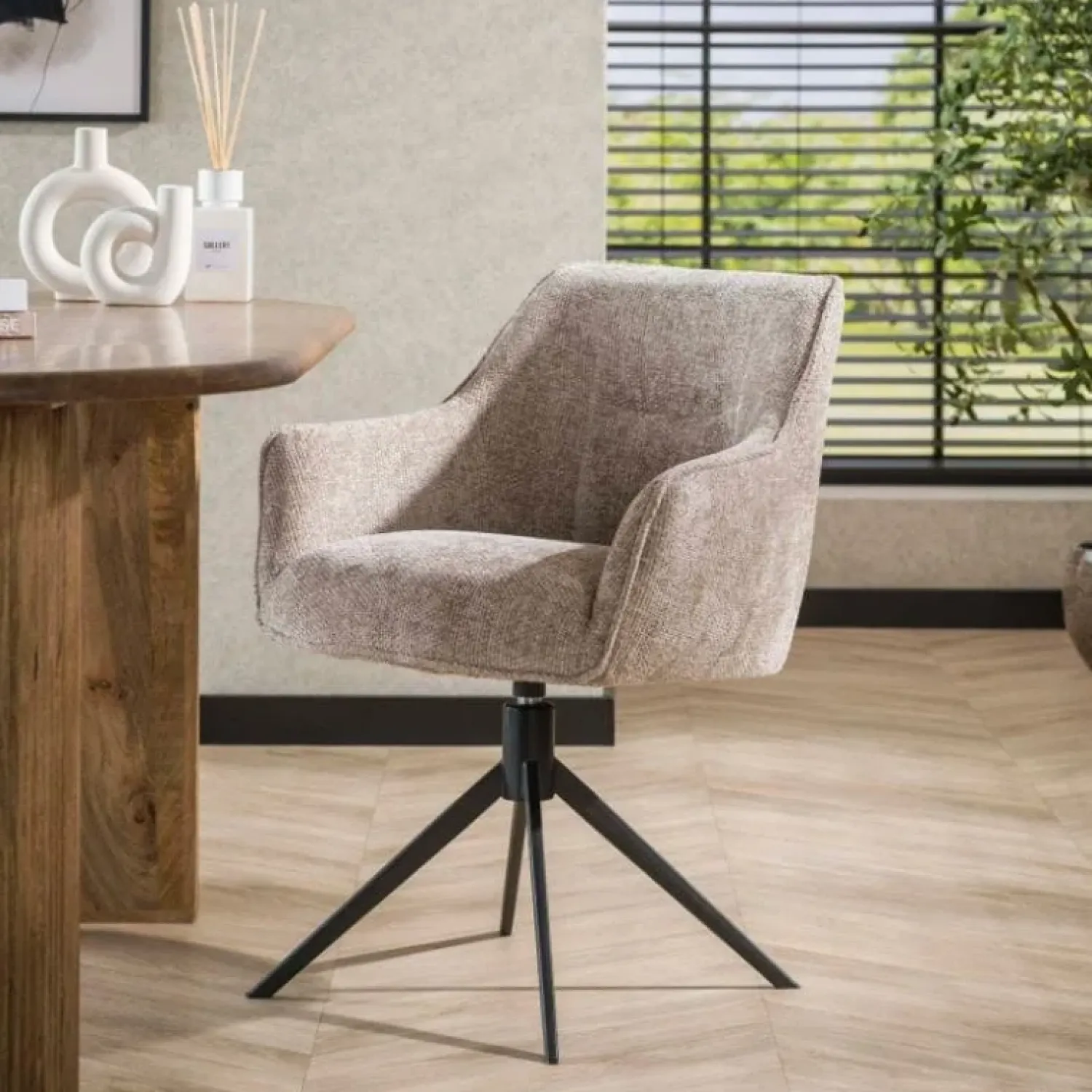 Kalfort Eetkamerstoelen|Ramas Eetkamerstoel draaibaar rich Zand