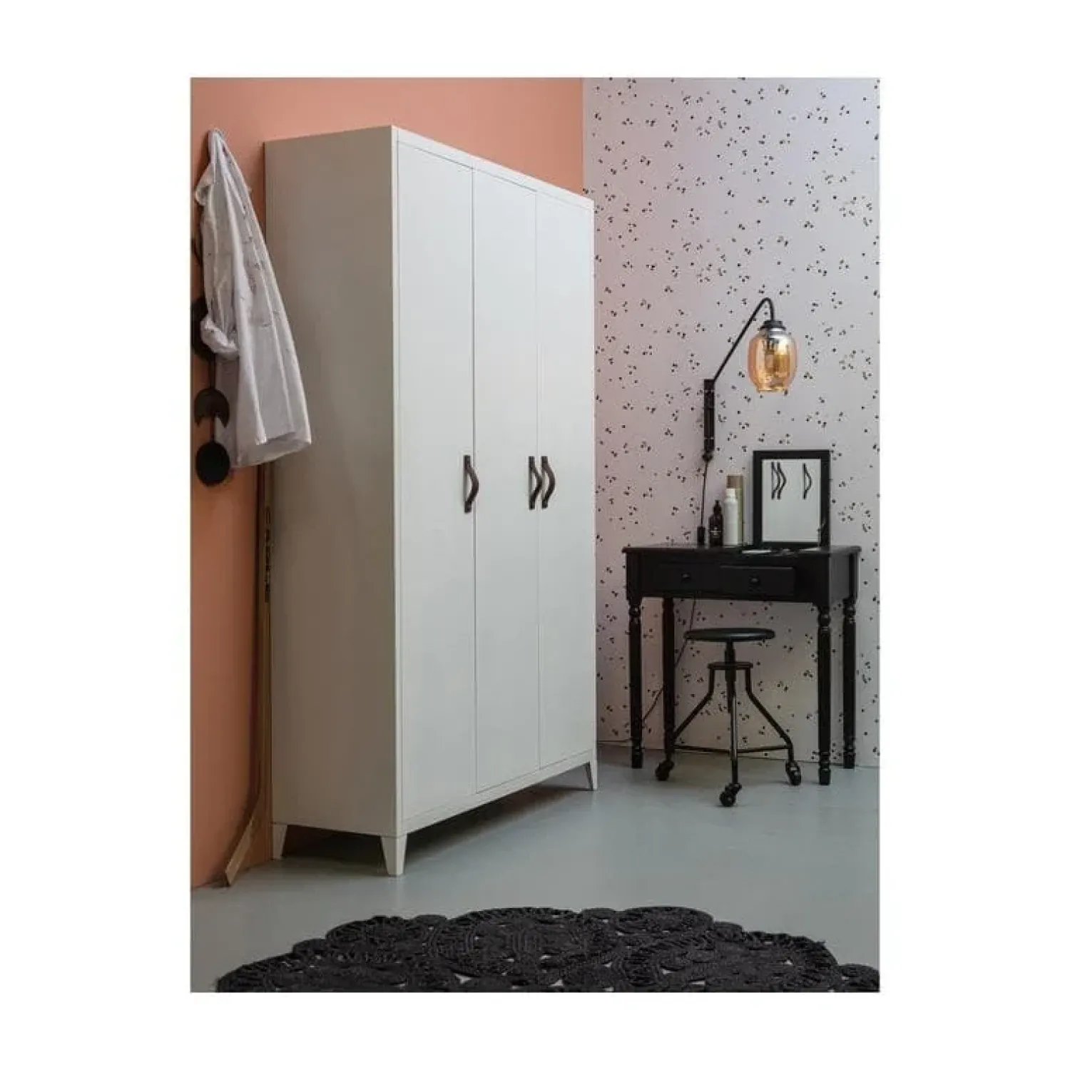 WOOOD Sidetables|Romy Sidetable Hout Zwart 75cm