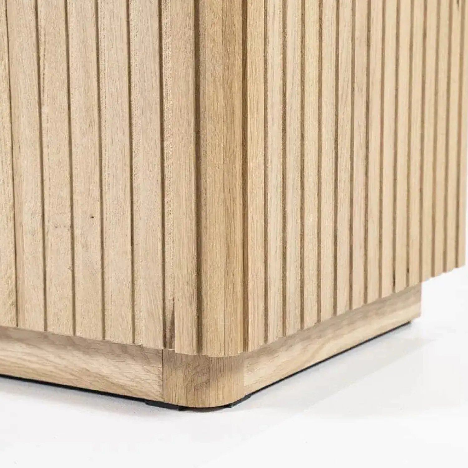 Eleonora Dressoirs|Industriele Kasten|Rosenborg Dressoir Eikenhout 175 cm