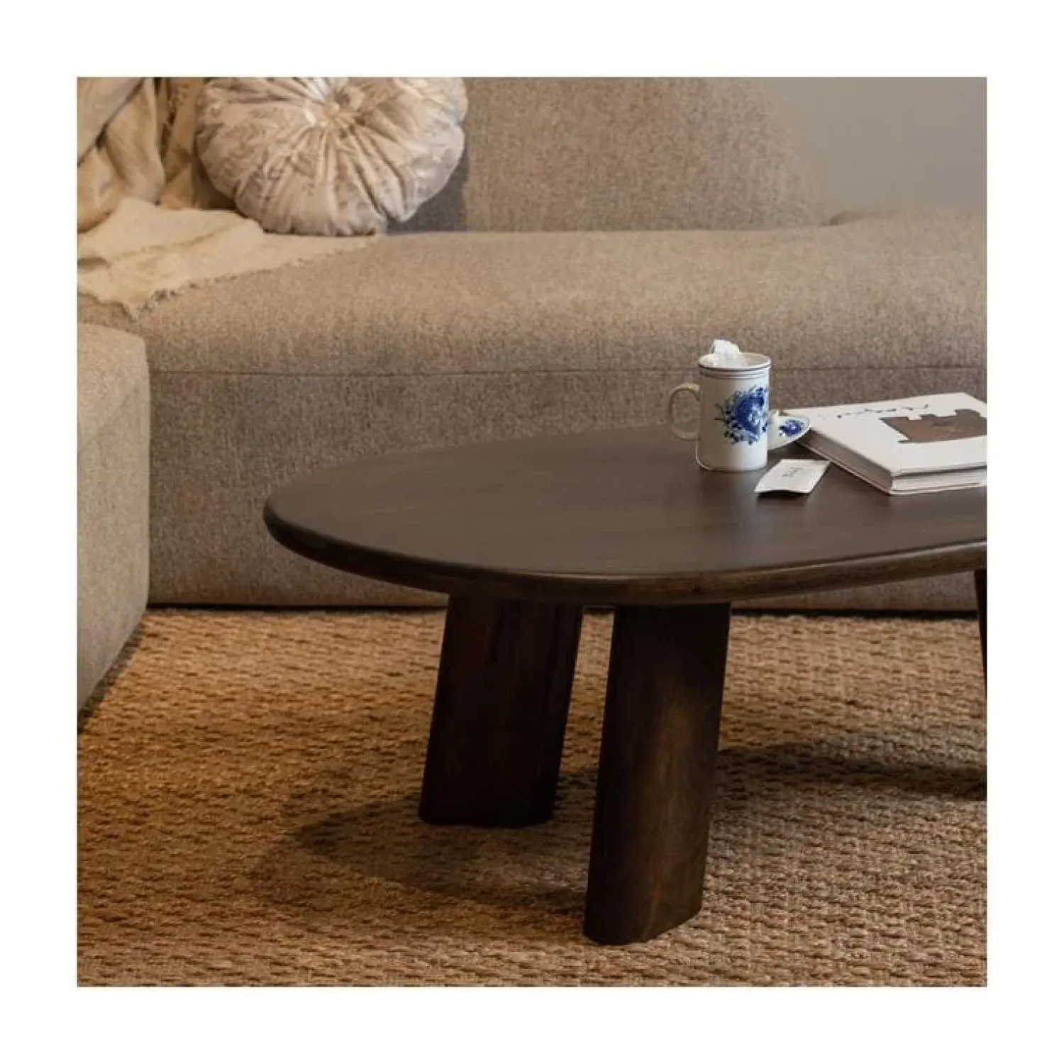 WOOOD Salontafels|Roundly Salontafel organisch Mangohout Walnoot 110cm