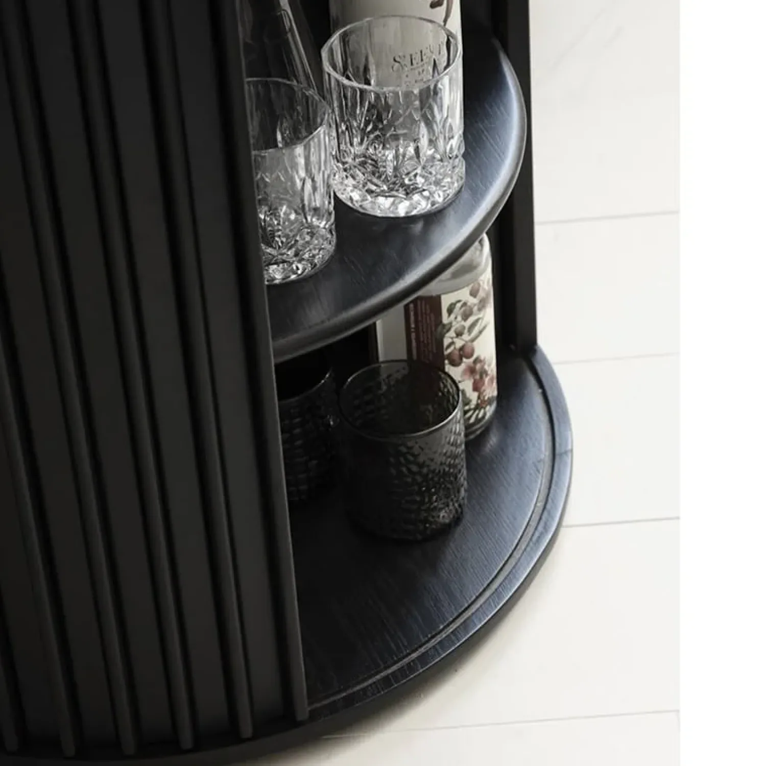 LykkeHome Bijzettafels|Sarita bijzettafel zwart eikenhoutfineer 60cm