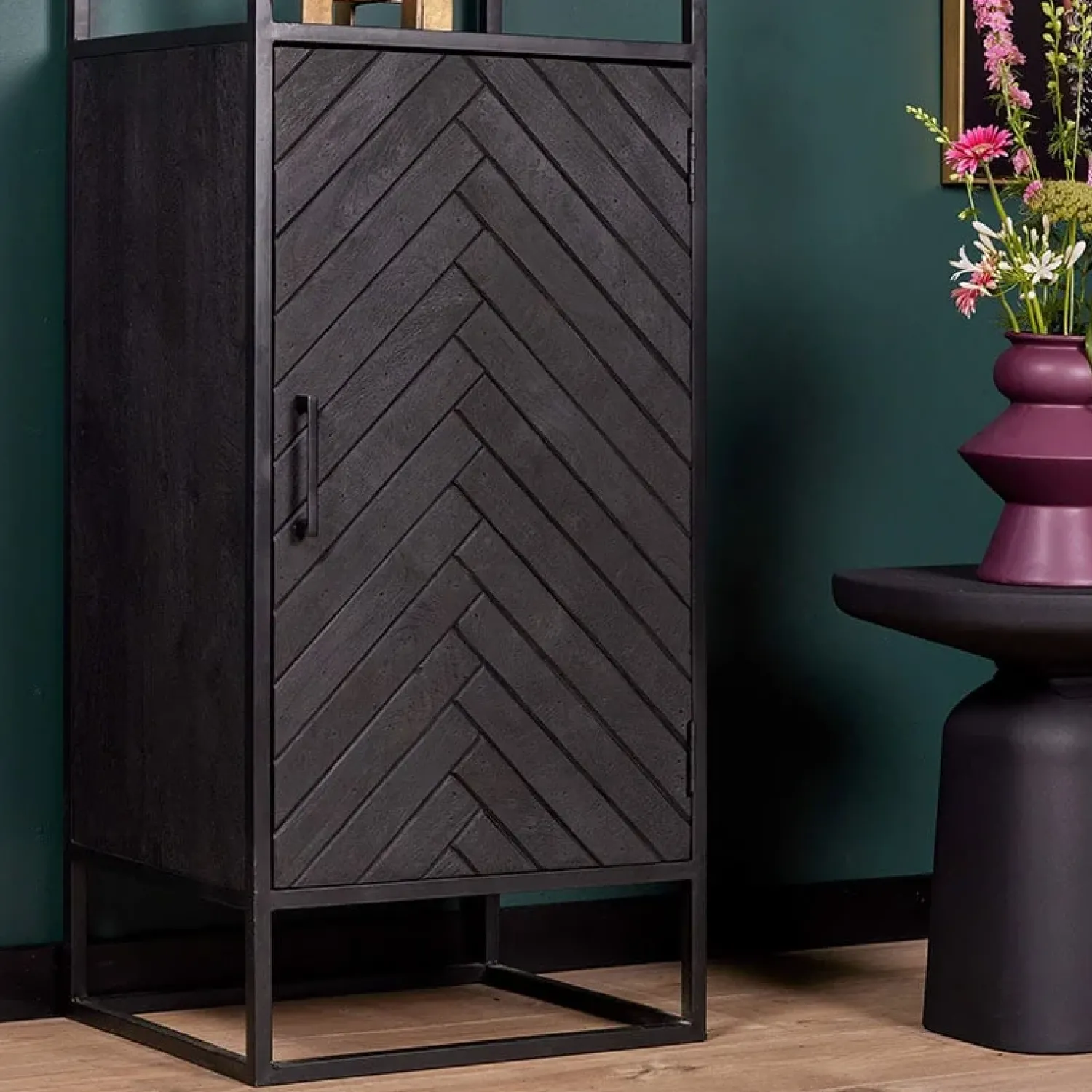 Furndea Wandkasten|Vakkenkasten|Scandi boekenkast industrieel mangohout visgraat zwart 1- deur 55cm