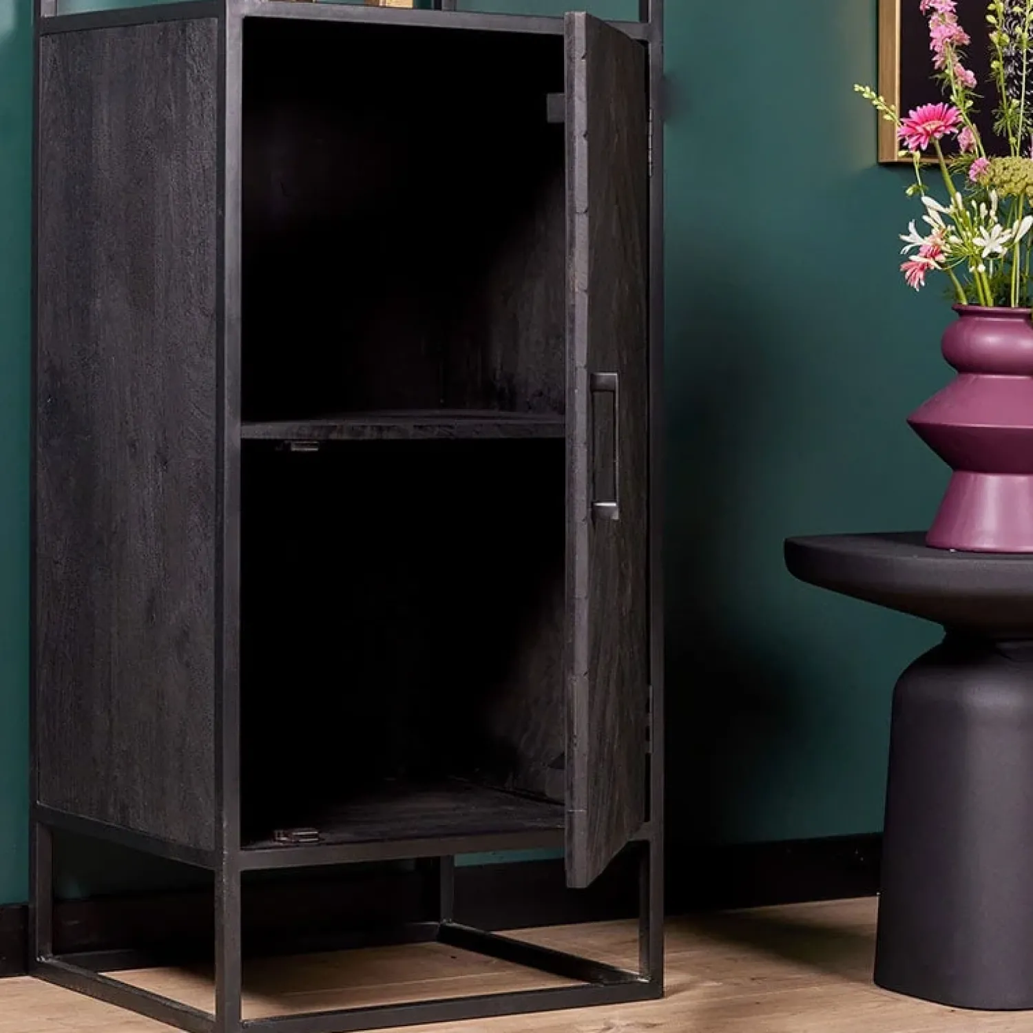 Furndea Wandkasten|Vakkenkasten|Scandi boekenkast industrieel mangohout visgraat zwart 1- deur 55cm