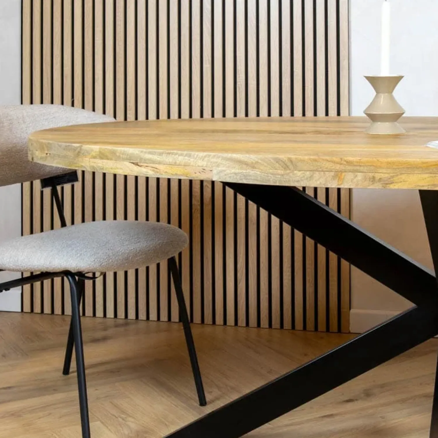 Furndea Eettafels|Senna eettafel industrieel ovaal mangohout 210cm