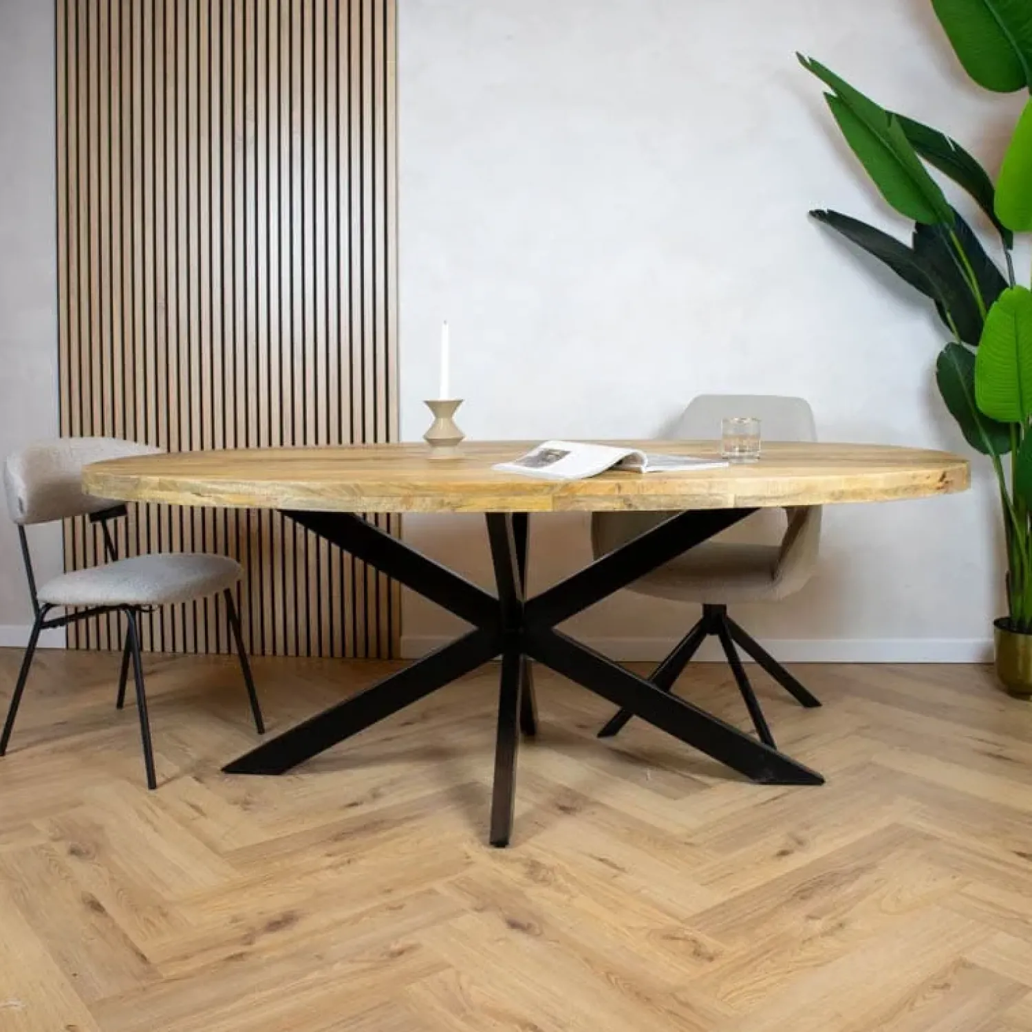 Furndea Eettafels|Senna eettafel industrieel ovaal mangohout 210cm