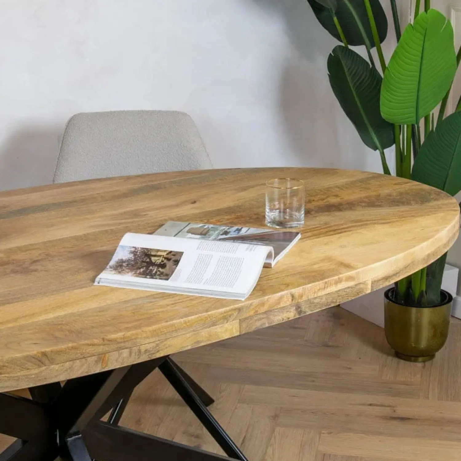 Furndea Eettafels|Senna eettafel industrieel ovaal mangohout 210cm