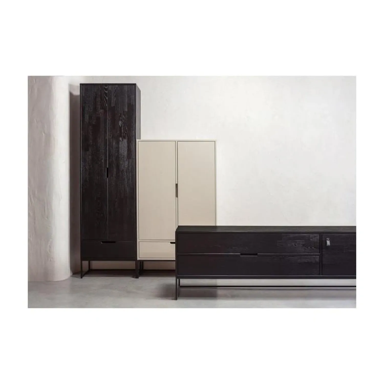WOOOD Industriele Kasten|Tv Meubels|Silas TV Meubel 180 cm Essen Blacknight 180cm