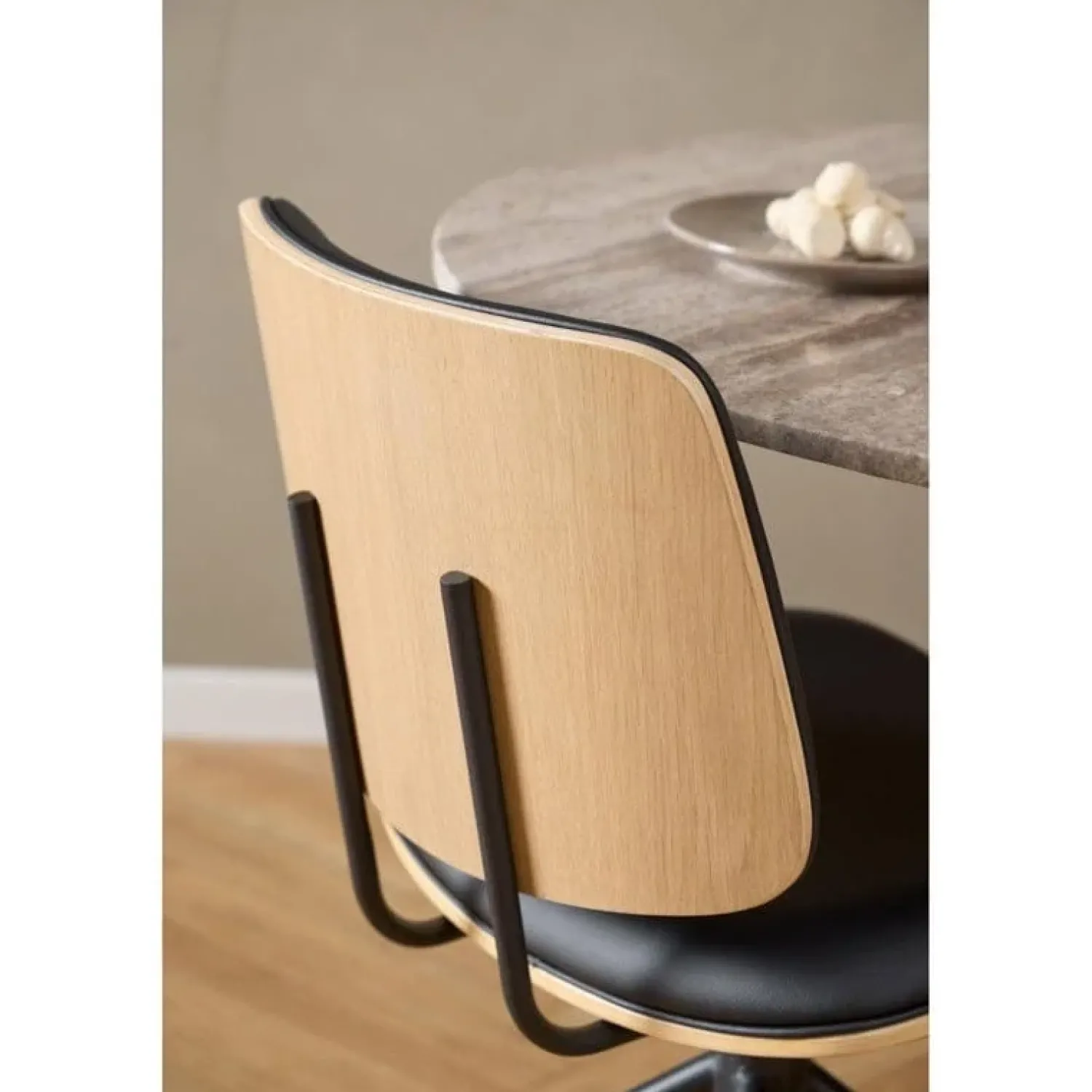Nordhavn Eetkamerstoelen|Sorana Eetkamerstoel Zwart met Hout