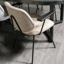 Eleonora Eetkamerstoelen|Stoel Lynn met arm - beige fletcher