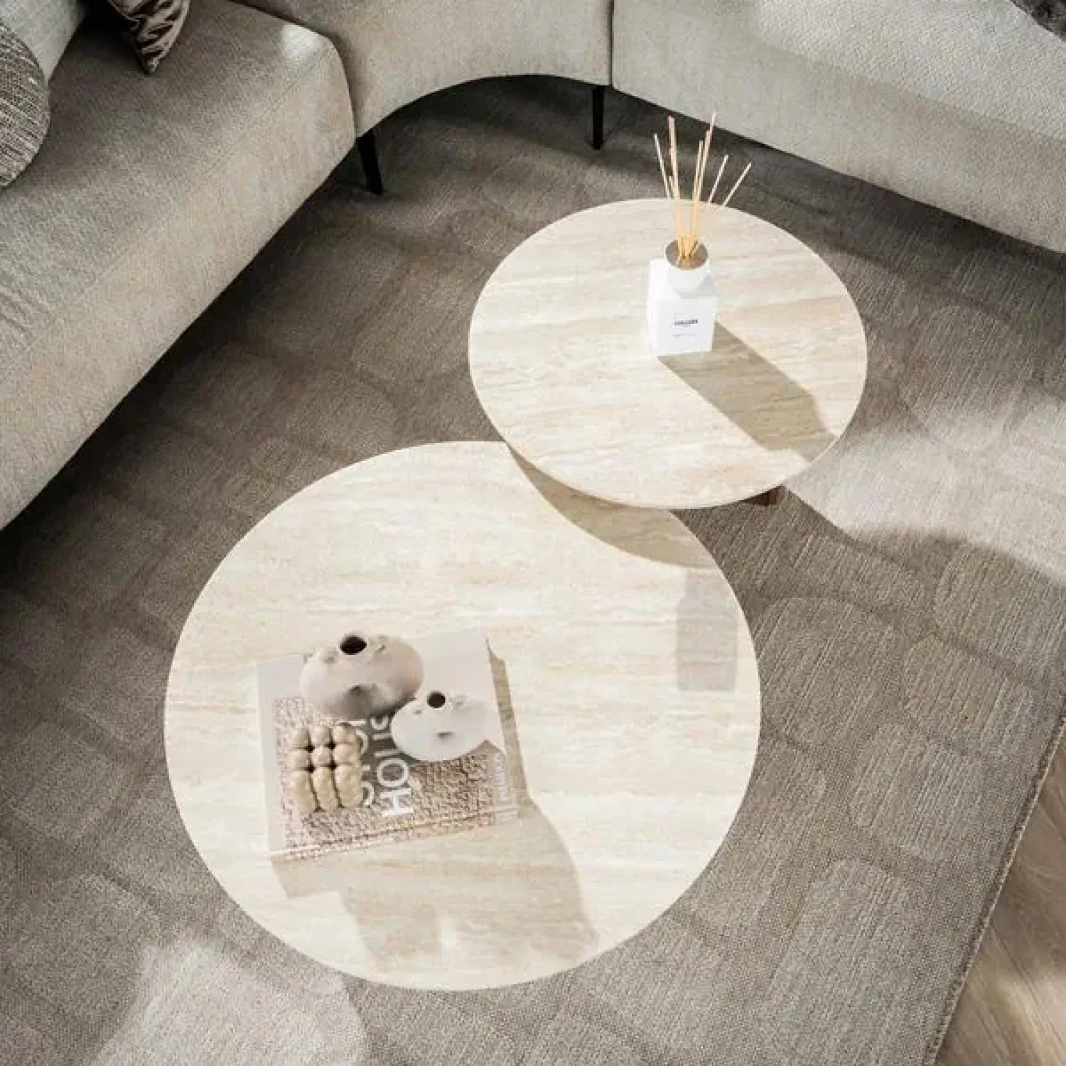 Kalfort Salontafels|Strato Salontafel set van 2 rond smalle poten Keramiek travertin