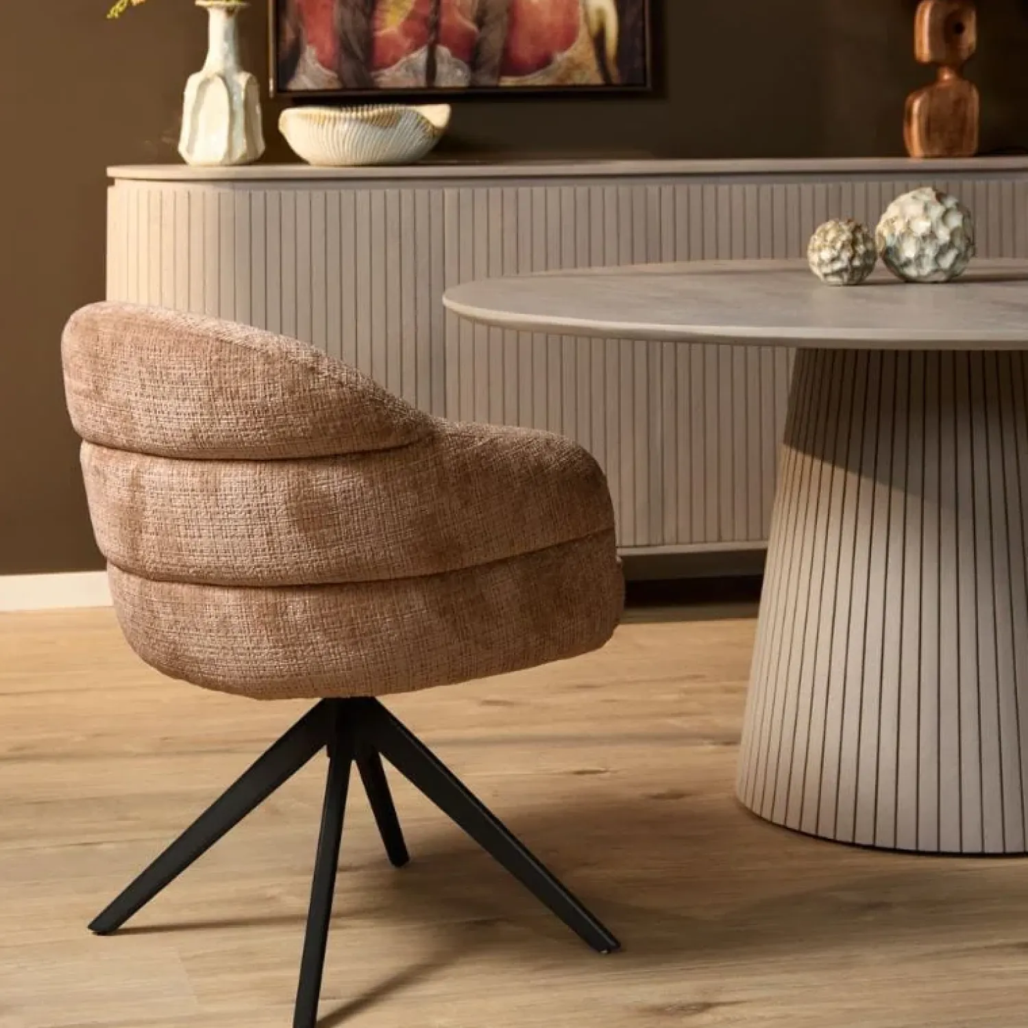 Furndea Eetkamerstoelen|Tessa Eetkamerstoel Cinnamon met Zwarte poot