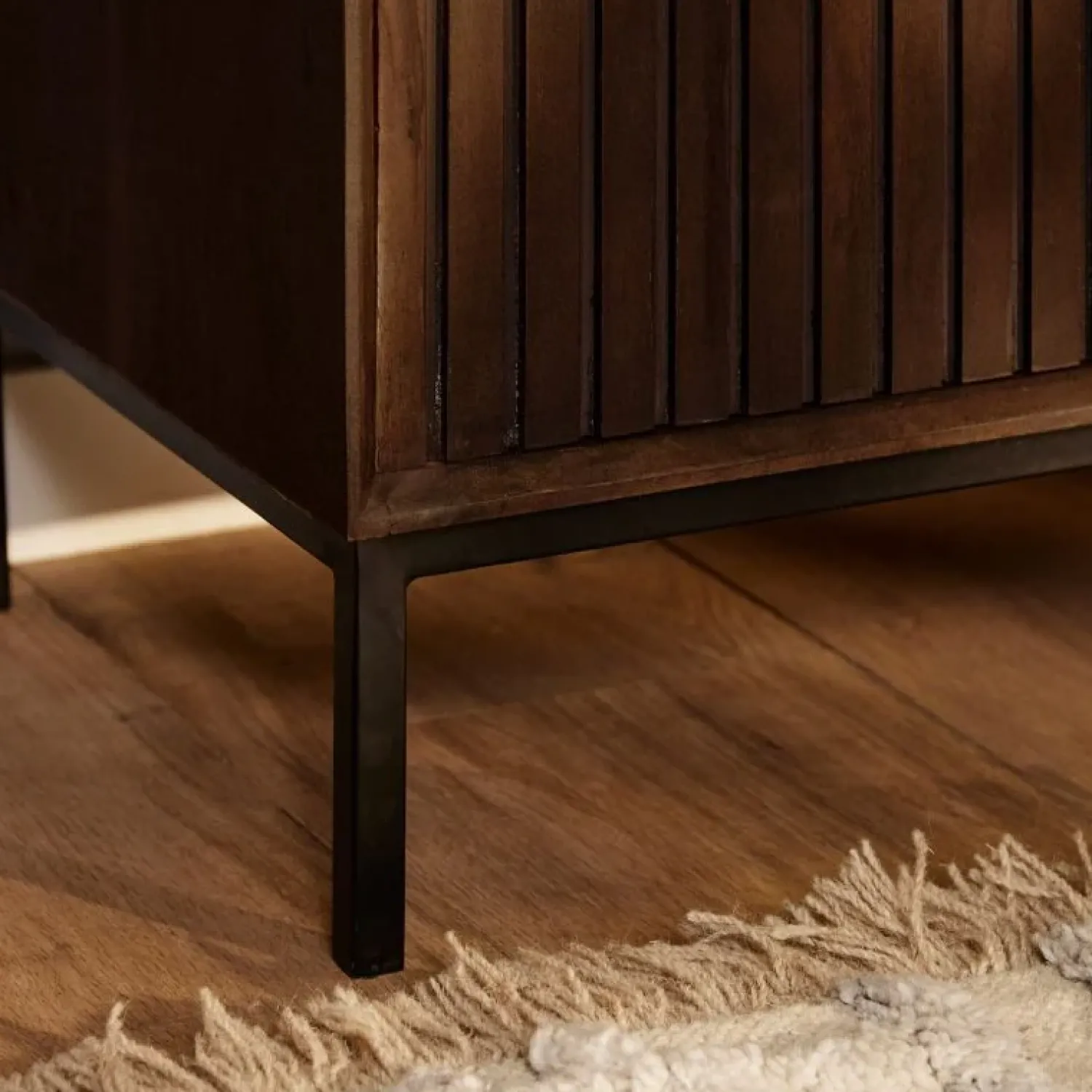 Furndea Industriele Kasten|Tv Meubels|Tv meubel Martin Walnoot 210cm
