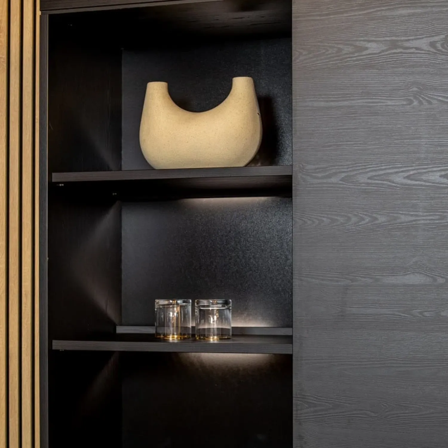 Maison Madera Wandkasten|Industriele Kasten|Valente Wandkast Zwart 120cm