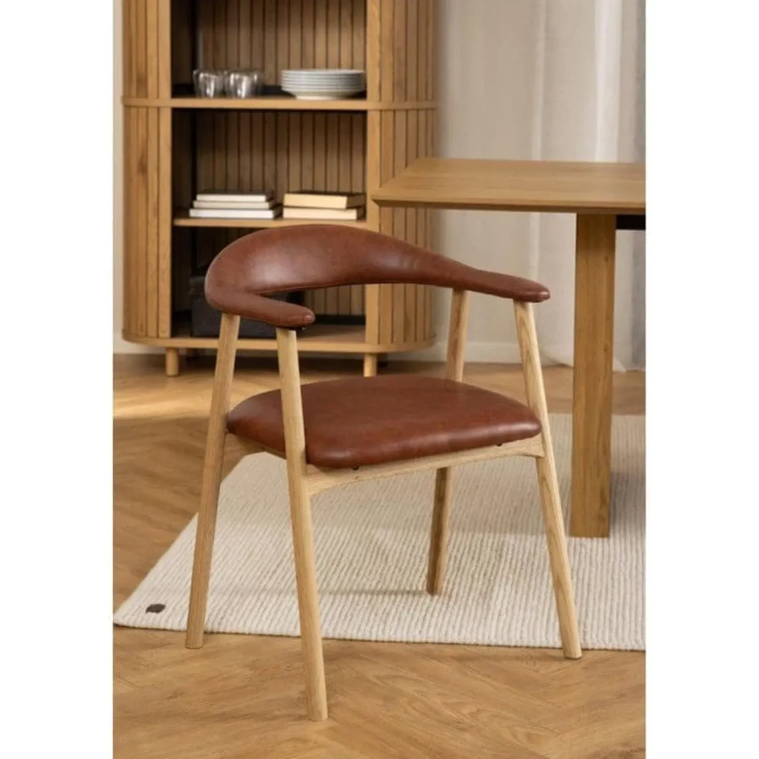 Nordhavn Eetkamerstoelen|Vandis Eetkamerstoel Bruin PU Leer