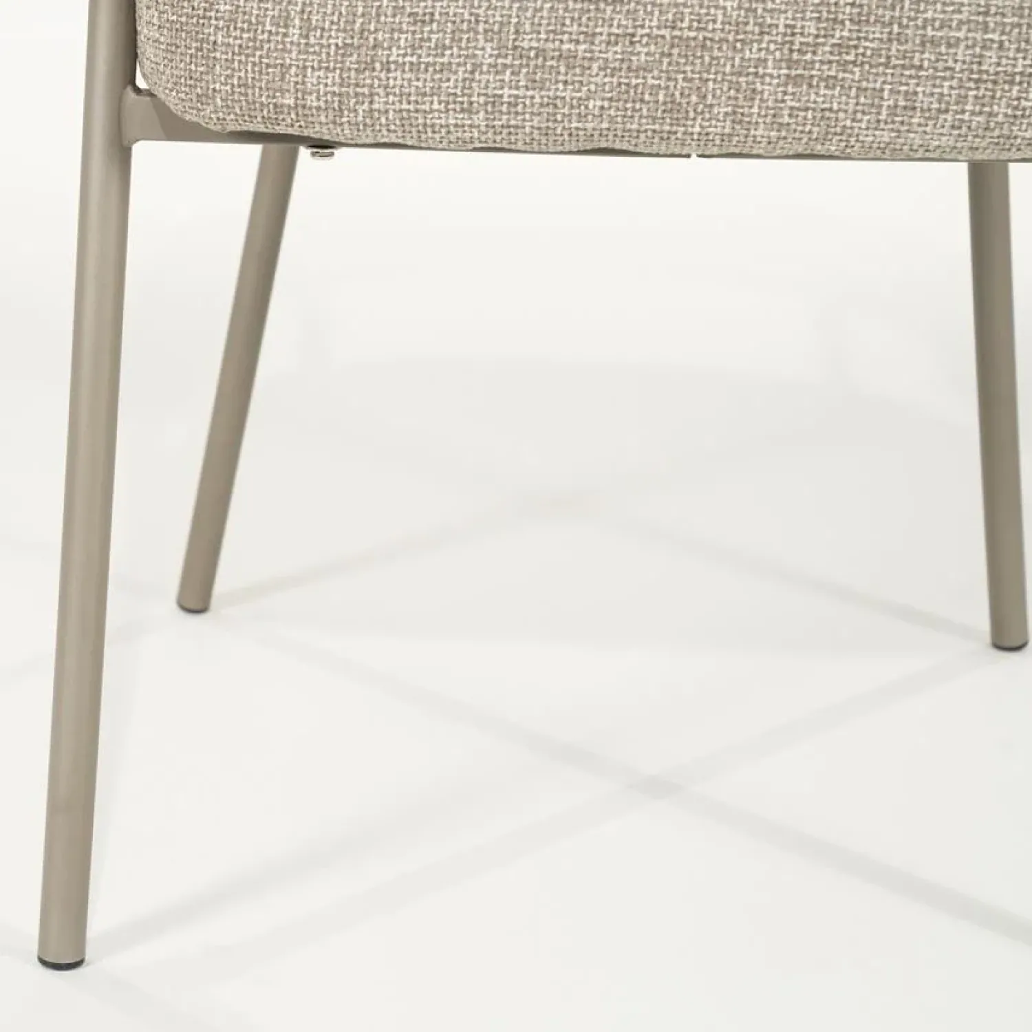 By Boo Eetkamerstoelen|Yovi Eetkamerstoel taupe
