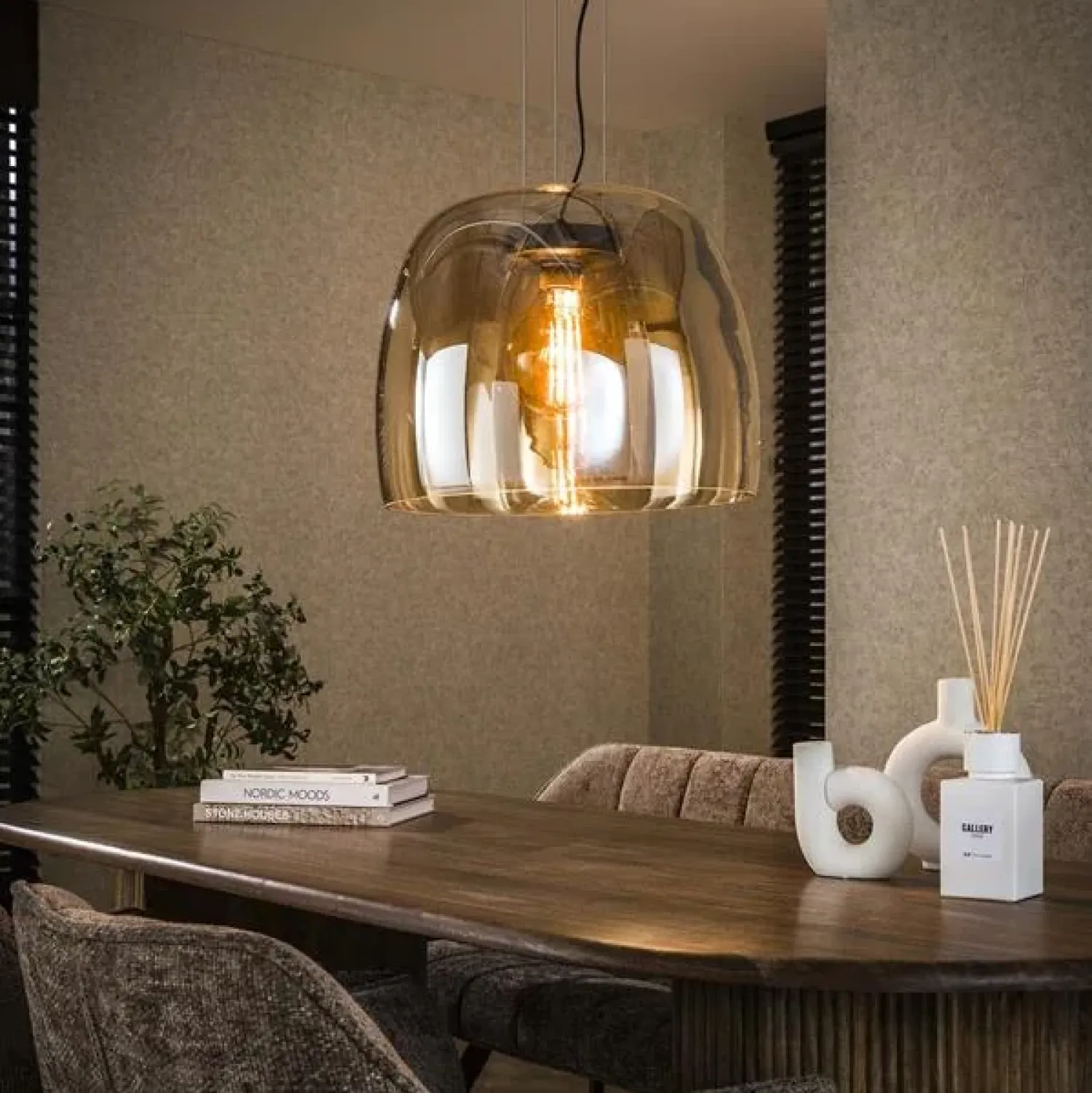Kalfort Hanglampen|Glazen Hanglamp|Zeldana 1-lichts Hanglamp XL Amberglas