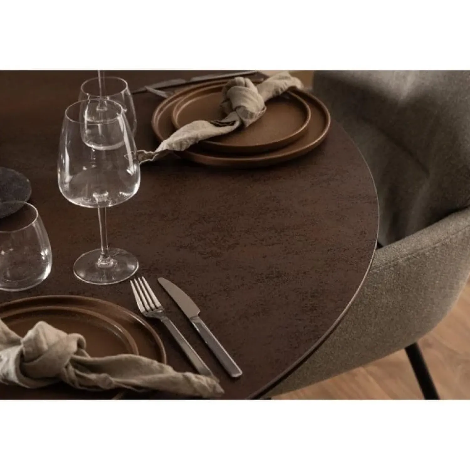 Nordhavn Eettafels|Zuvio Eettafel Rond Bruin Keramiek 120cm